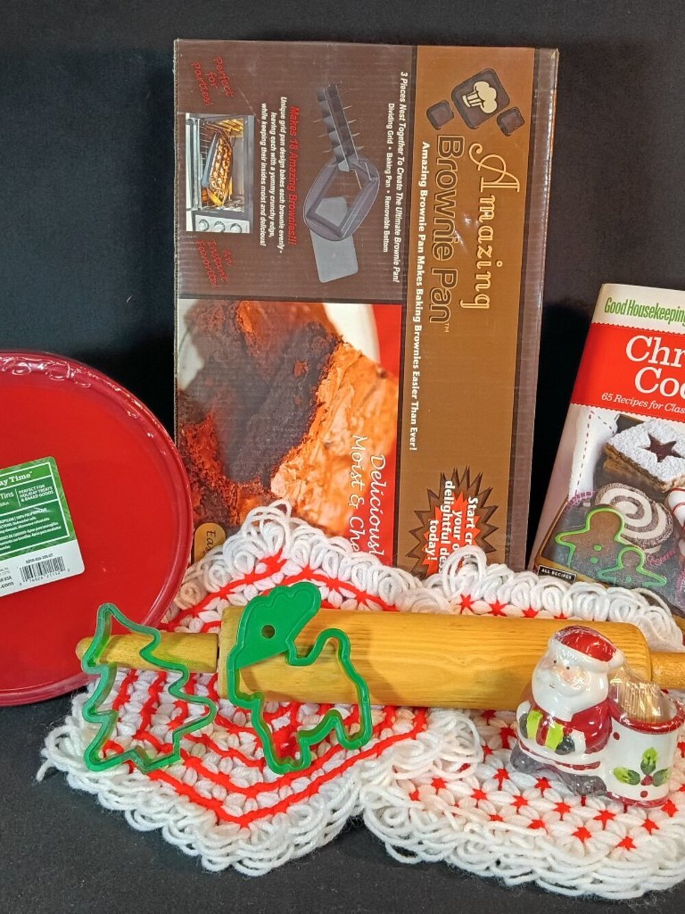 Christmas Baking Gift Set Brownie Pan Cookie Book Tins Rolling Pin Gift Bag